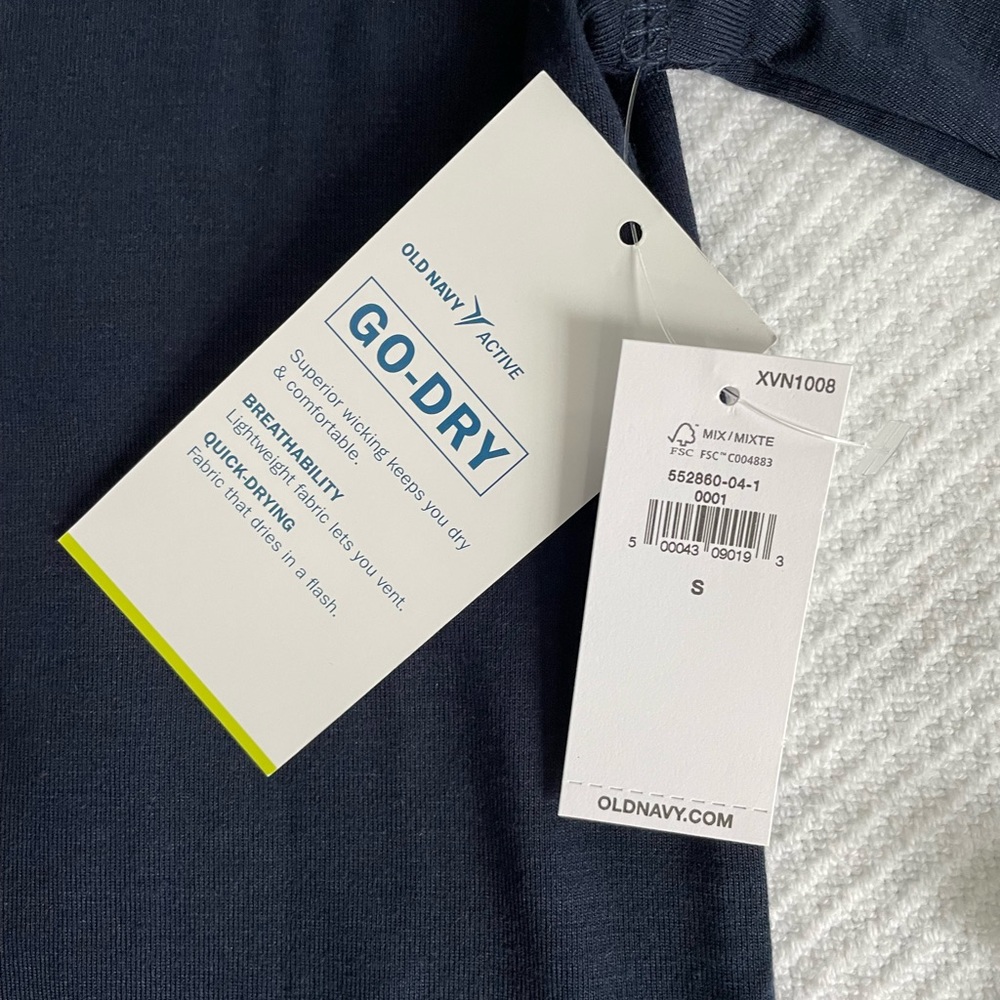 NWT Old Navy Active Top - Picture 2 of 5